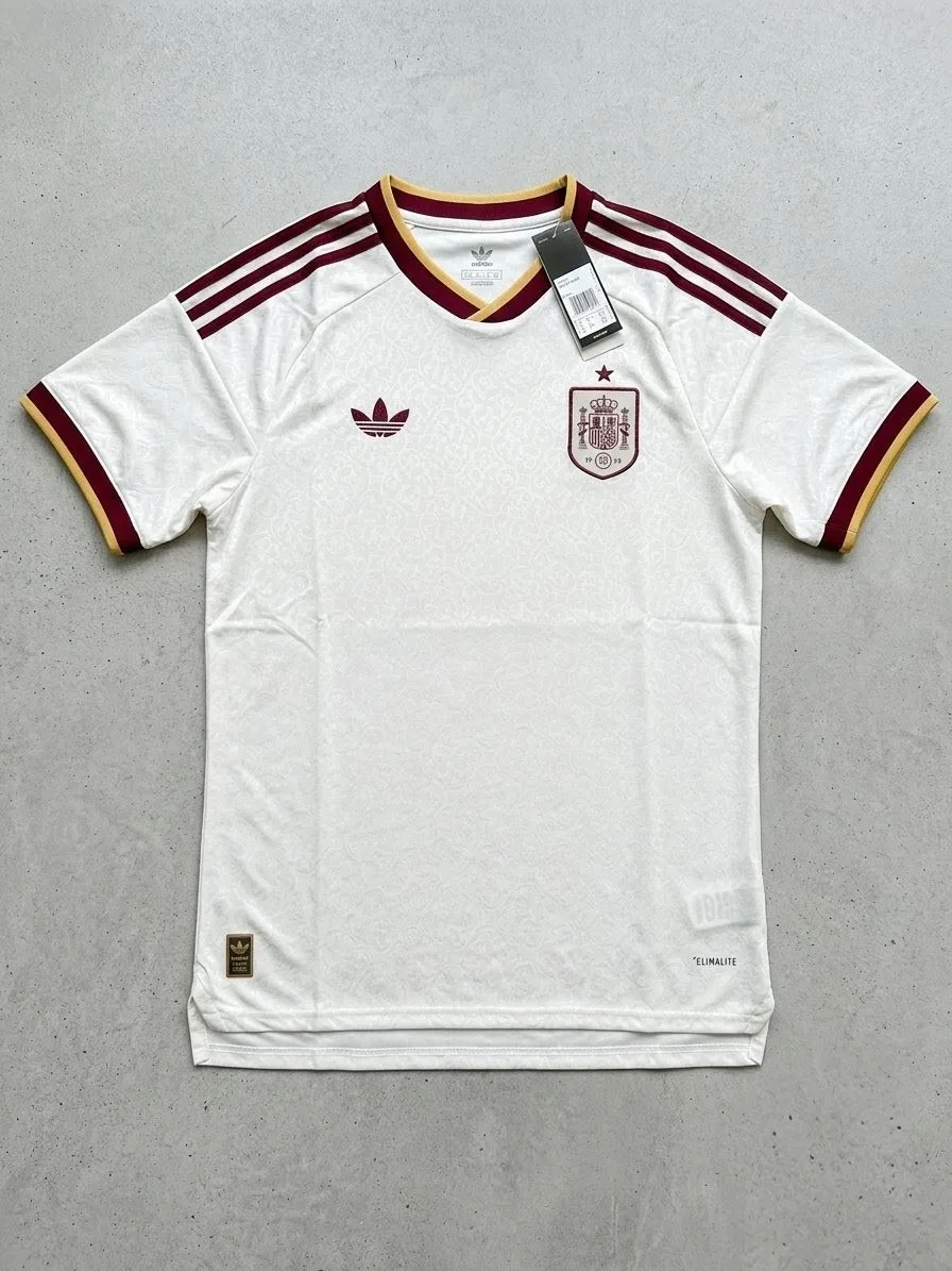 🇪🇸 Spain Away Football Jersey – Player Edition